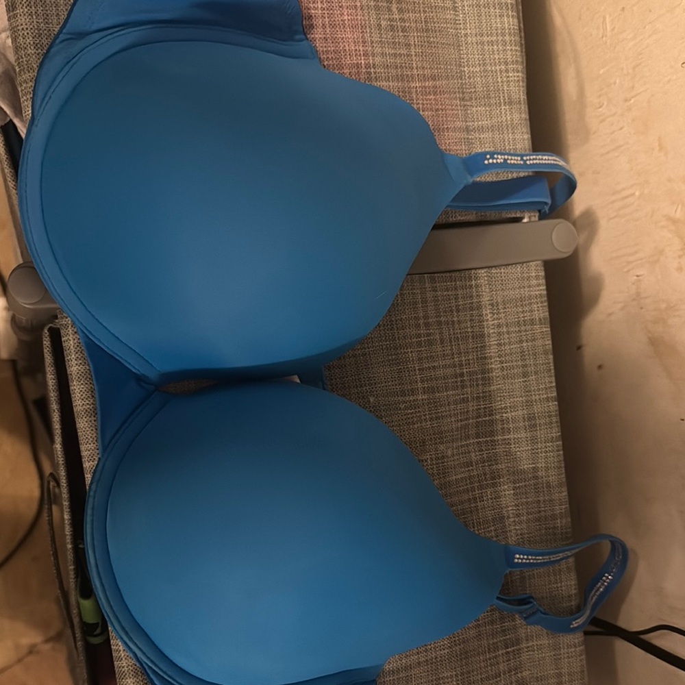 PINK Victoria's Secret Blue Lace Trim Bra